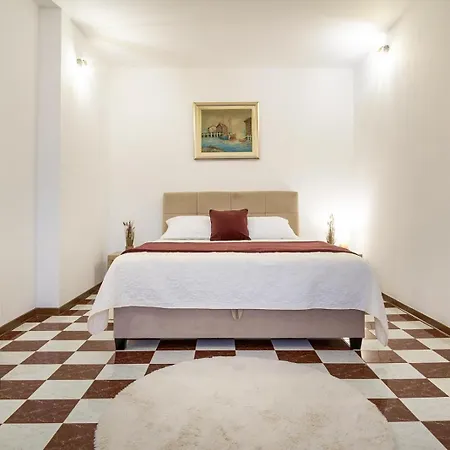 Apartment Kacic *